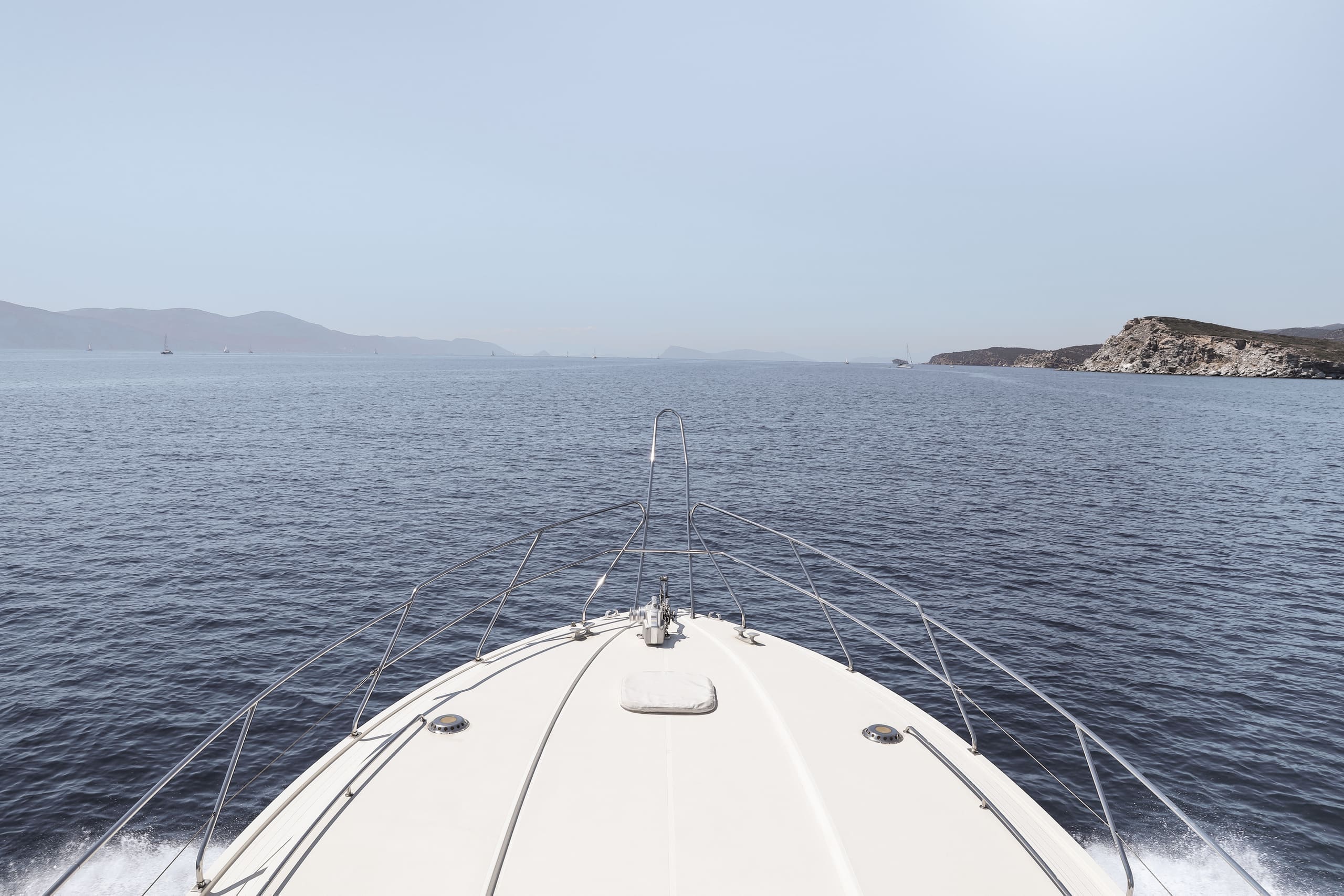 Open water ahead over the bow of the Gran Turismo 40 under way